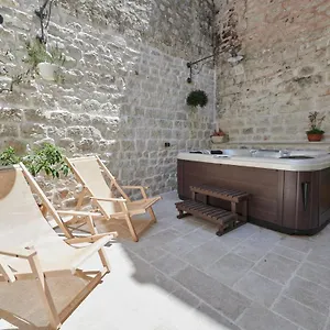 Kudelik - Stone Story Bed & Breakfast