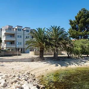 Janja Apartmán