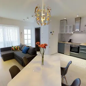 Apartment Santa Lucia, Trogir