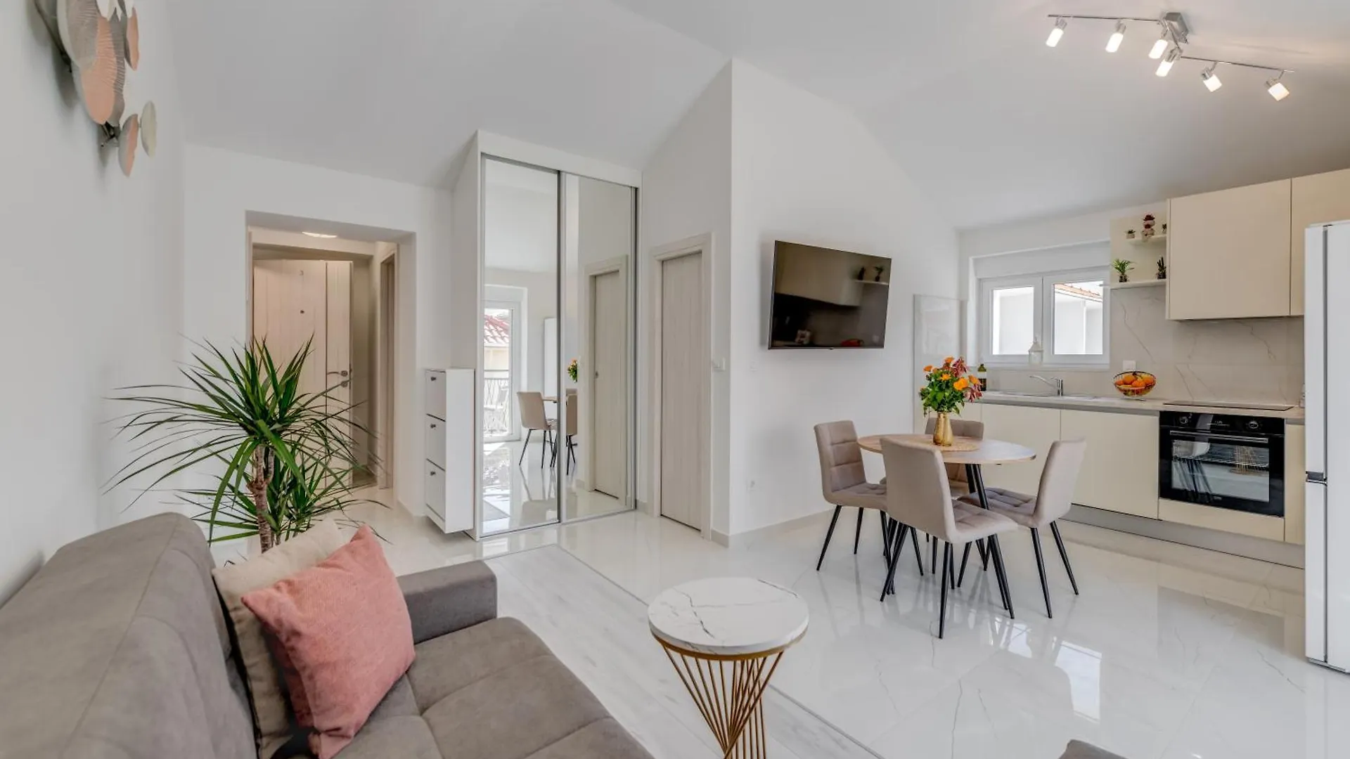 Luxury Central Apartments Evala Trogir