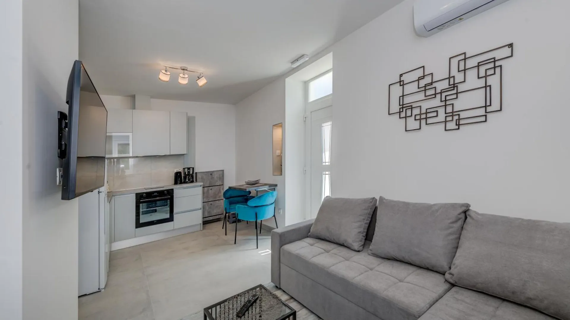 Luxury Central Apartments Evala Trogir 0*,